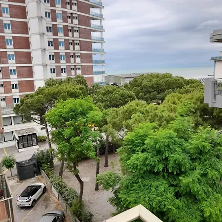 Apartment Maison Jolie- Solo Per Famiglie- Walterigato Lido di Jesolo